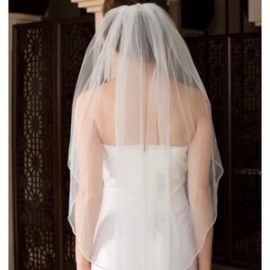 Ivory wedding veil